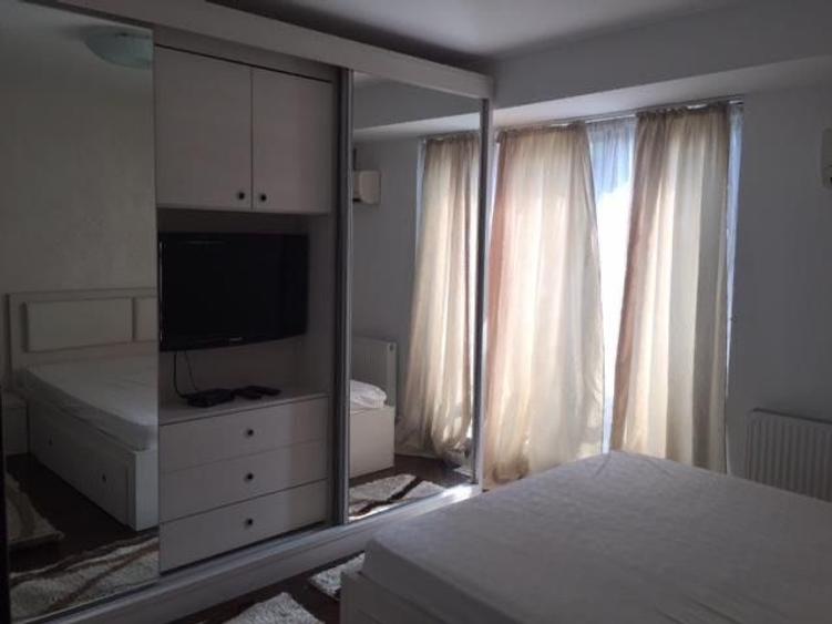 Apartament cu 2 camere decomandat, mobilat în Decebal