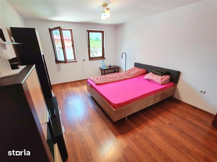 Casă cu 3 camere cu Teren 1147 Mp în Șelimbăr