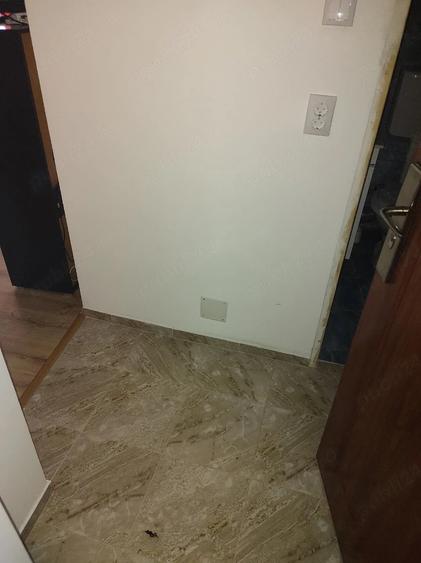 Garsonieră decomandată în Brazi