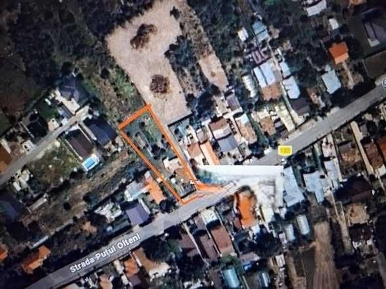 Vand sau schimb teren in localitatea Olteni cu o casa cu 3 dormitoare plus diferenta - 2