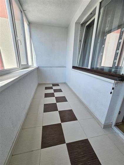 Apartament cu 2 camere decomandat, mobilat în 7 Noiembrie
