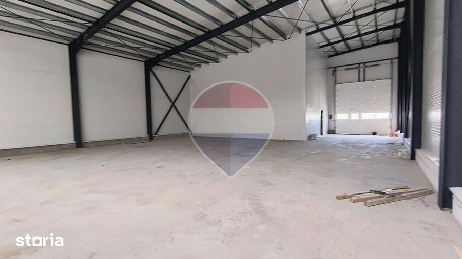 Spațiu comercial, de 425 mp, în Chiajna