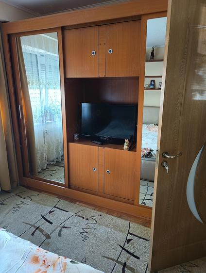 Inchiriez apartament 3 camere zona Banatului - 2