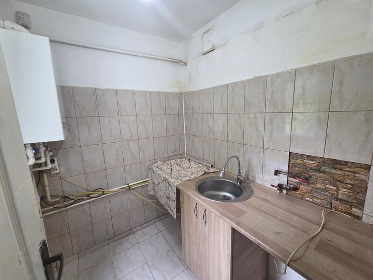 Apartament cu 2 camere nedecomandat în Alexandru cel Bun