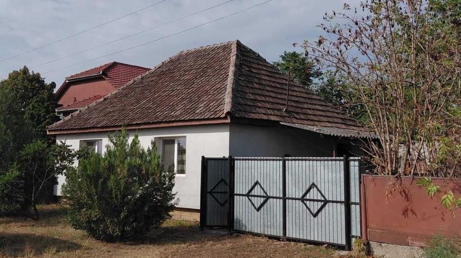 Casă cu 3 camere în Central