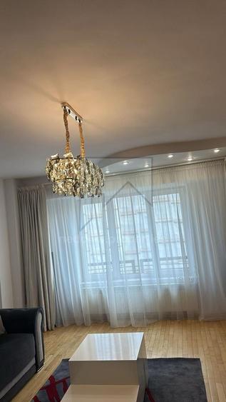 Apartament cu 3 camere decomandat, mobilat în Nerva Traian