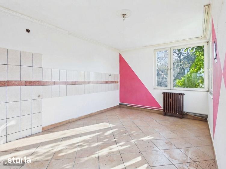 Casă cu 6 camere cu Teren 2610 Mp în Hidiș