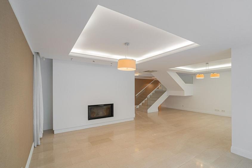 Casă individuală cu 9 camere cu Piscina în Pipera