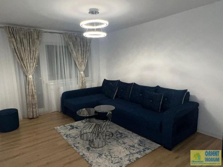 Tomis Nord, Ciresica, de vanzare, 2 camere, gaze, mobilat, renovat - 1
