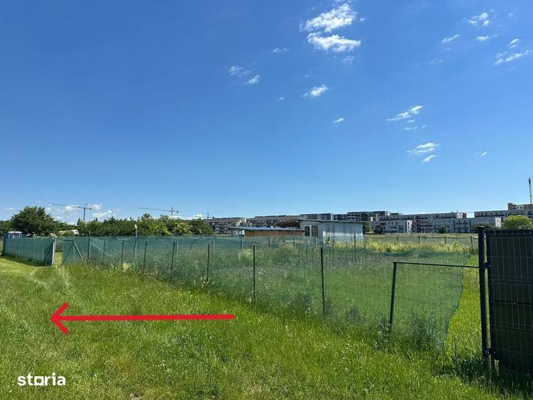 Spațiu comercial, în Tractorul