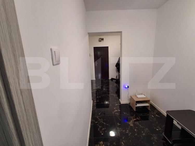 Apartament cu 3 camere decomandat, mobilat în Mircea cel Bătrân