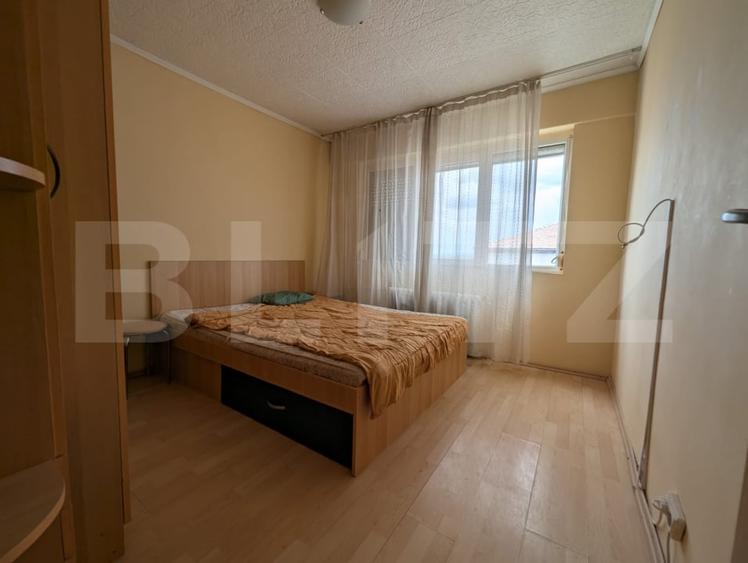Apartament cu 3 camere, zona Nufărul - 5