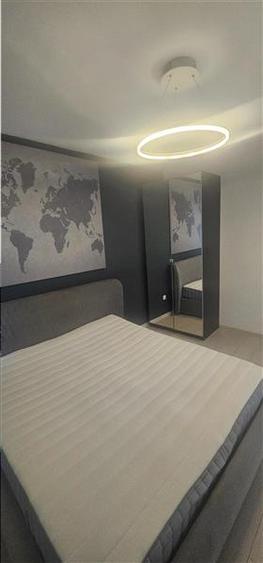 Apartament cu 3 camere decomandat în Romană
