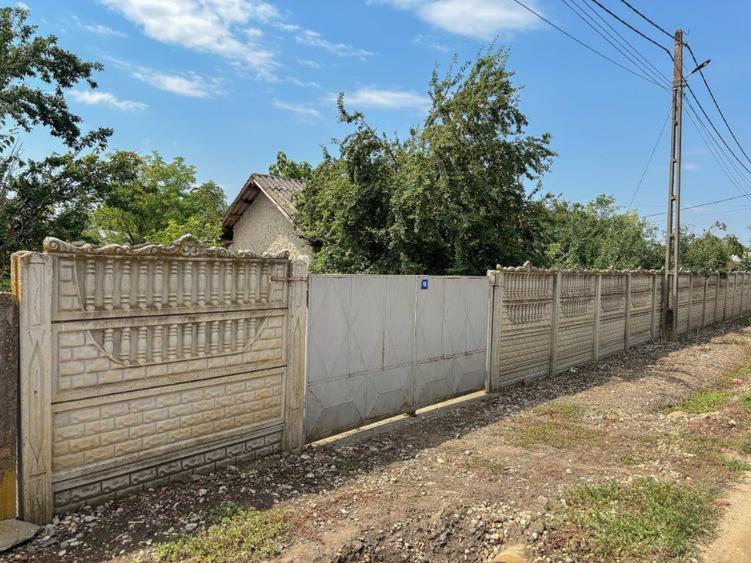 Casă cu 6 camere cu Teren 1247 Mp în Clănița