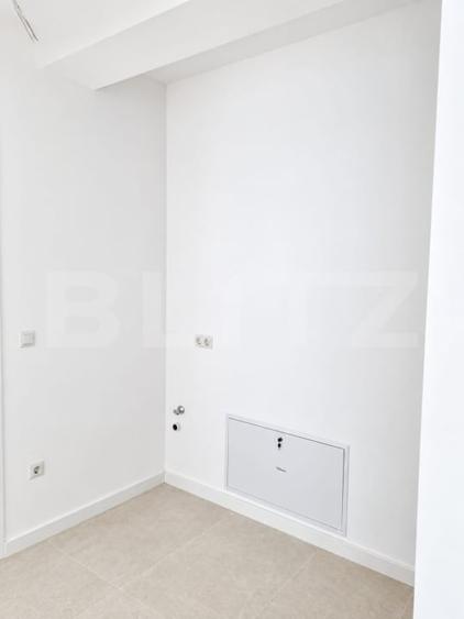 Apartament cu 3 camere semidecomandat în Sud
