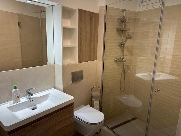 Apartament cu 2 camere semidecomandat în Central