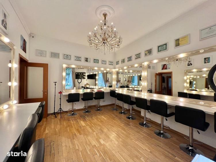 Apartament cu 4 camere în Romană