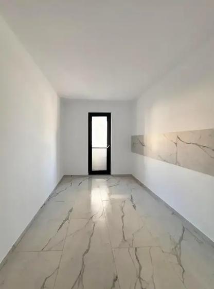 Apartament cu 4 camere decomandat, mobilat în Răcădău