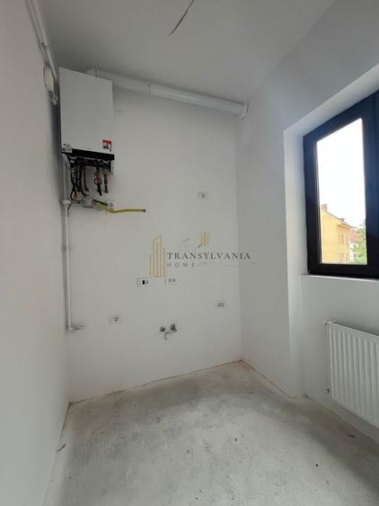 Garsonieră decomandată în Central