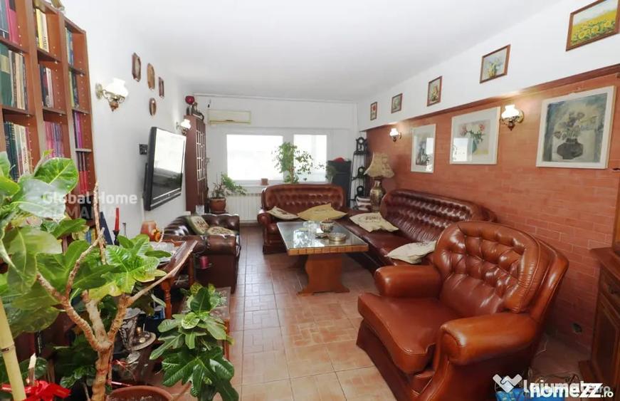 Apartament cu 4 camere decomandat în Titulescu