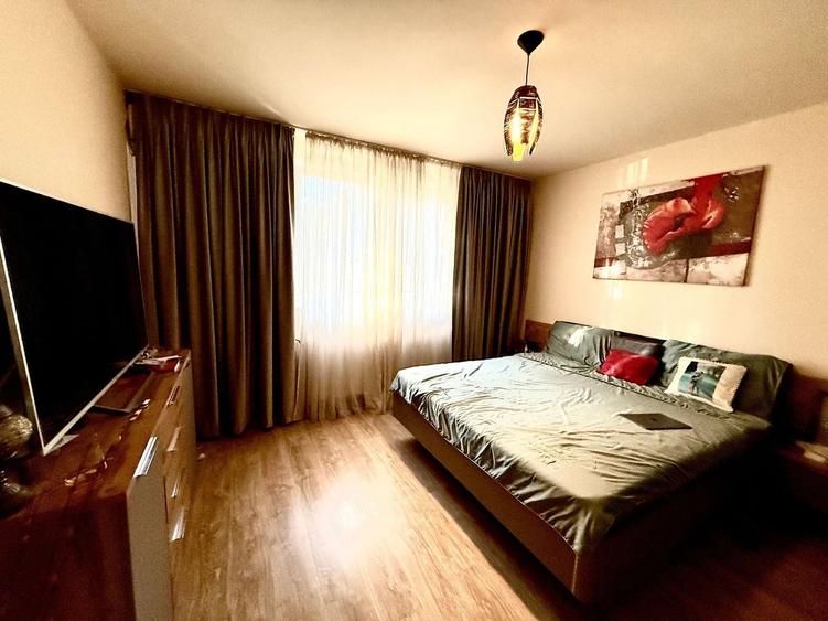 Apartament cu 4 camere decomandat, mobilat în Ștefan cel Mare
