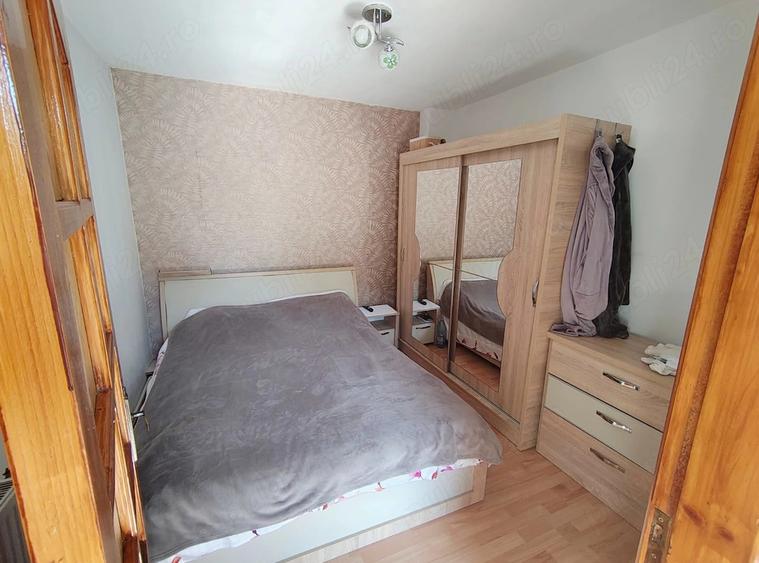 Casa de vanzare, 5 camere, ultracentral, 400 m de Piata Civica, teren 384 mp, full mobilat, toate ut - 1