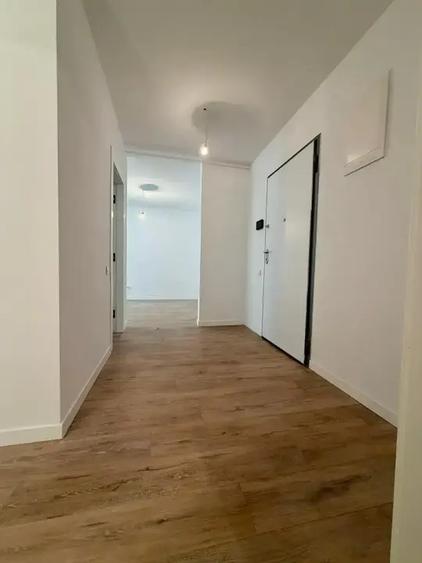 Apartament cu 3 camere decomandat în Theodor Pallady