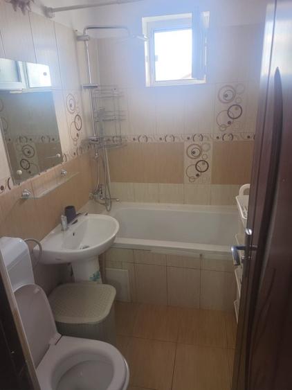 Garsonieră decomandată în Baza 3