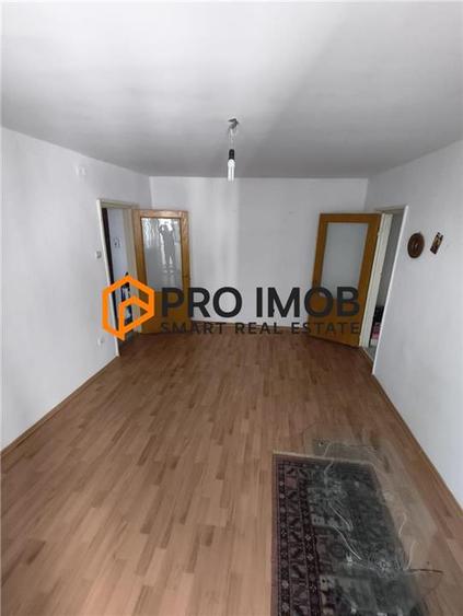 Apartament cu 2 camere decomandat, mobilat în Unirii Sud