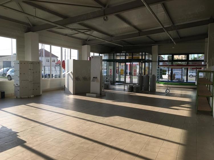 Spațiu comercial, de 350 mp, în Central