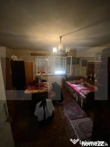 Casă cu 3 camere cu Teren 2100 Mp în Central