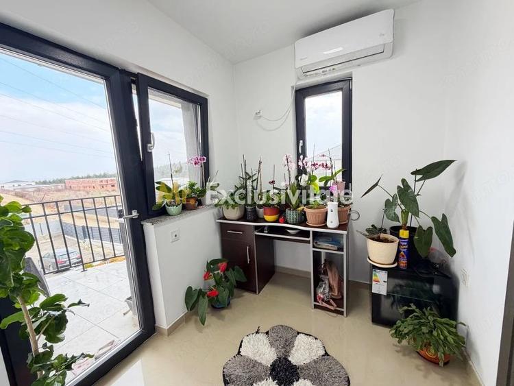 Casă cu 5 camere cu Teren 400 Mp în Trivale