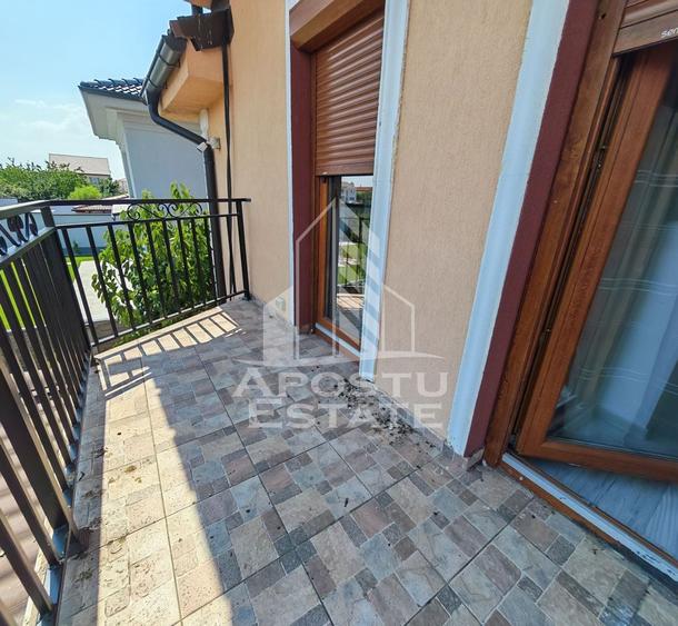 Duplex cu 5 camere cu Canalizare în Dumbrăvița