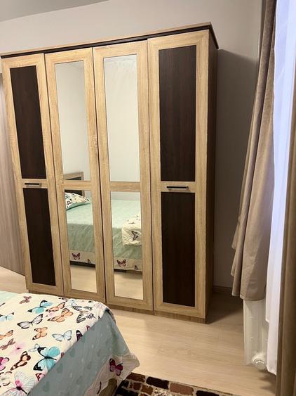 Apartament cu 3 camere semidecomandat în Drumul Taberei