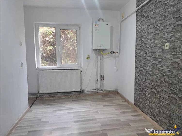 Spațiu comercial, de 54 mp, în Central