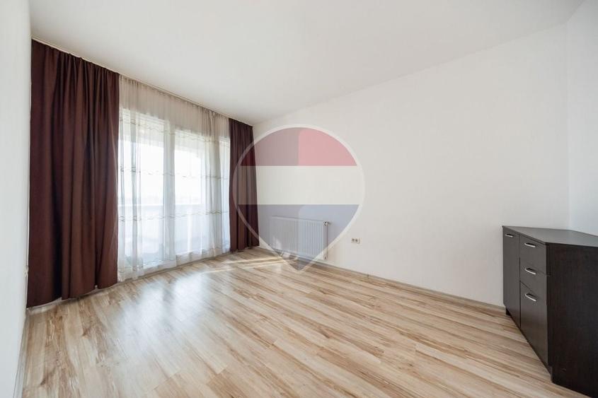 Apartament cu 2 camere semidecomandat, mobilat în Răcădău