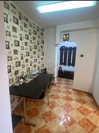 Apartament cu 3 camere semidecomandat, mobilat în 1 Decembrie 1918