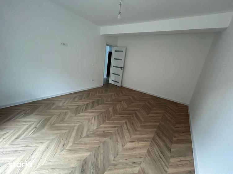 Apartament cu 2 camere decomandat în Rediu