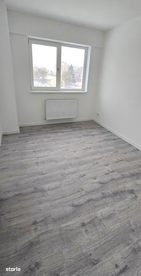 Apartament cu 3 camere decomandat în Frumoasa