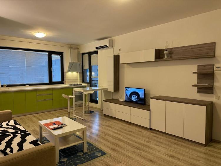 Apartament cu 2 camere semidecomandat, mobilat în Băneasa