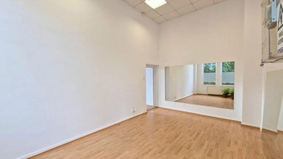 De inchiriat spatiu comercial central - 1