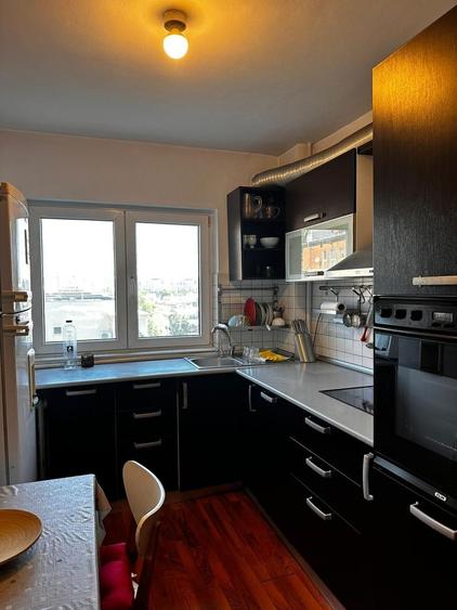 Apartament cu 2 camere decomandat, mobilat în Banu Manta