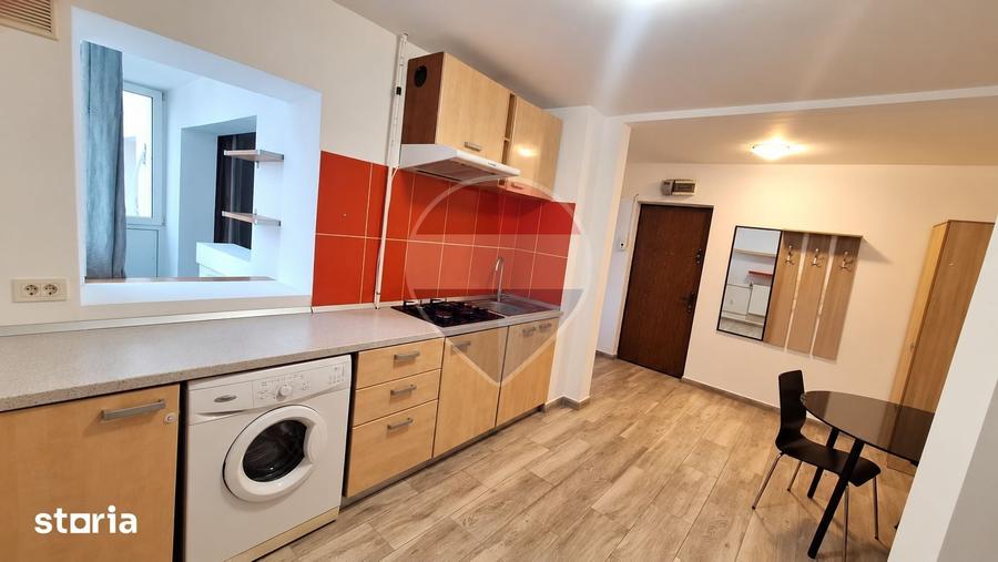 Apartament cu 2 camere semidecomandat în Pantelimon