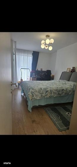 Apartament cu 3 camere decomandat în Străulești
