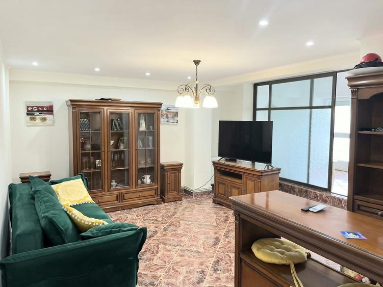Apartament cu 2 camere decomandat în Faleza Nord