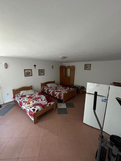 Casă cu 3 camere în Schitu