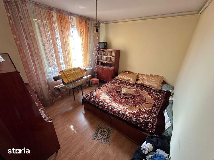 Apartament cu 3 camere decomandat, mobilat în Crângași