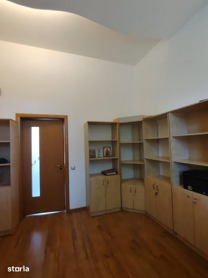 Apartament cu 3 camere în Moșilor