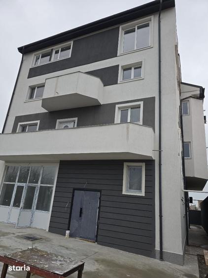 Casă cu Teren 431 Mp în Ovidiu