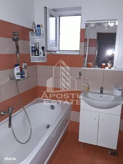 Casă cu 2 camere cu Teren 3515 Mp în Central